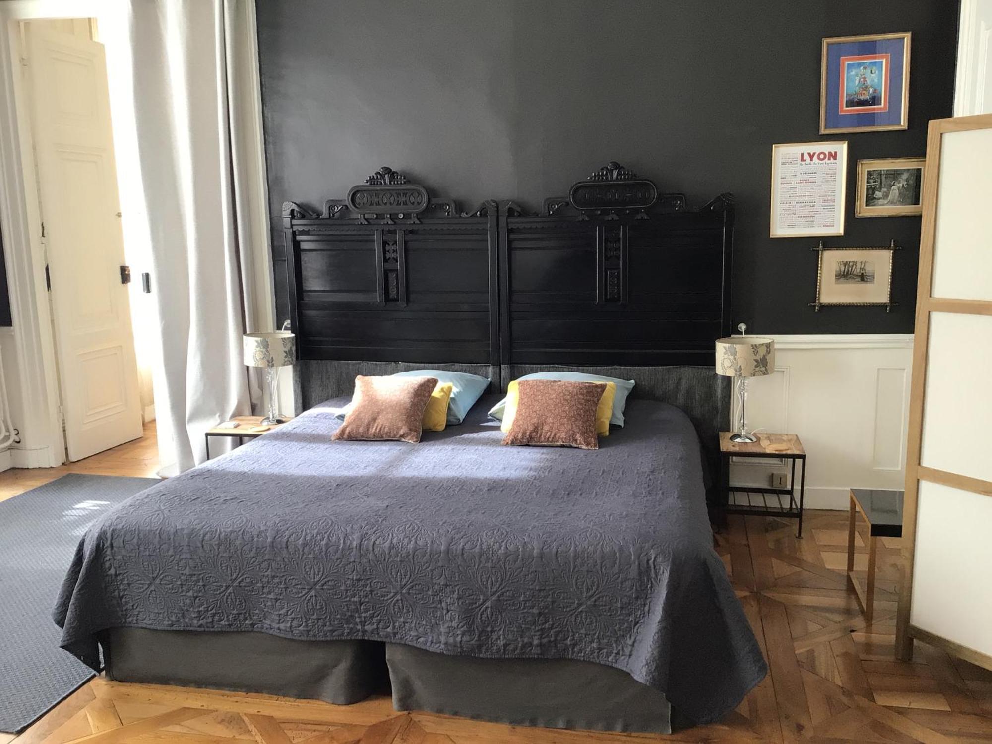 Une Nuit Au Second Chambre D Hotes Лион Экстерьер фото